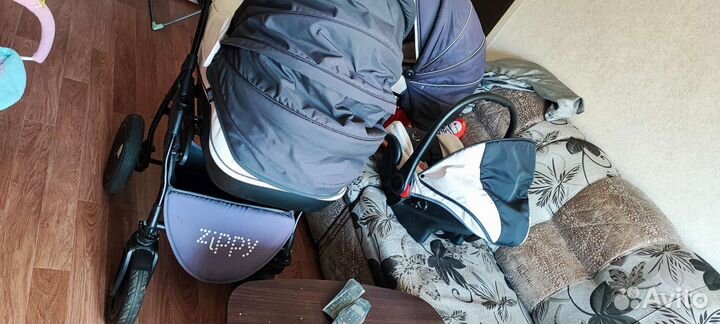 Коляска zippy 3 в 1