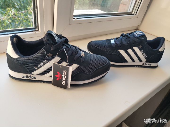 Кроссовки adidas cl-assics темно-синие весна-лето