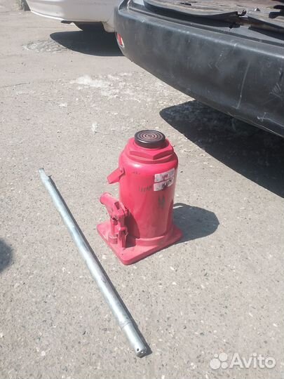 Домкрат грузовой