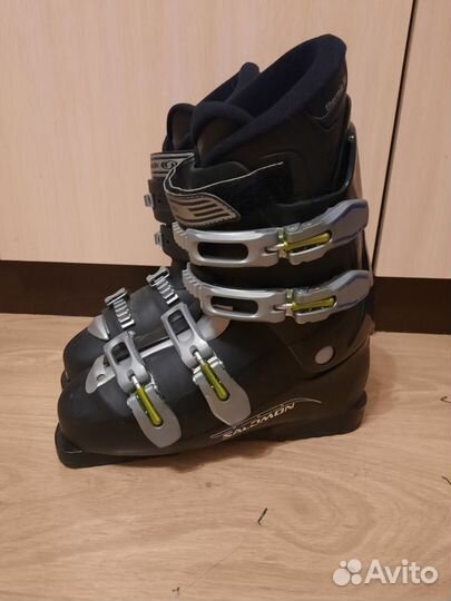 Горнолыжные ботинки женские