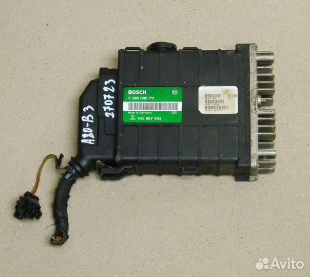 Блок управления двс Audi B3 1.8 RP