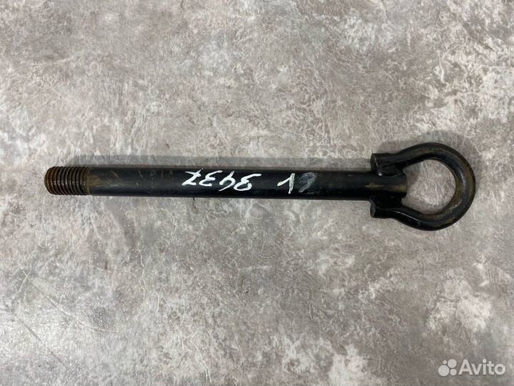 Крюк буксировочный Renault Logan 2 2016