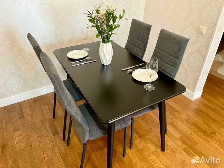 Стол кухонный новый