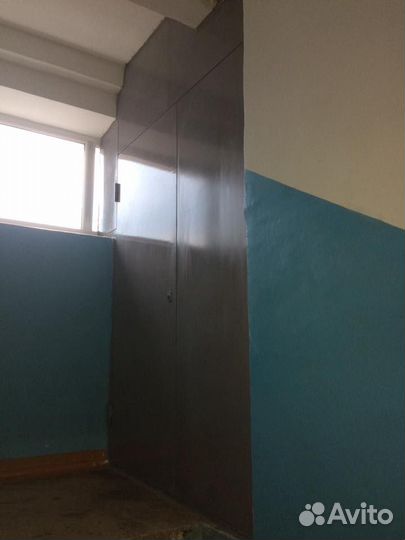 Дверь металлическая - кладовка подъездная