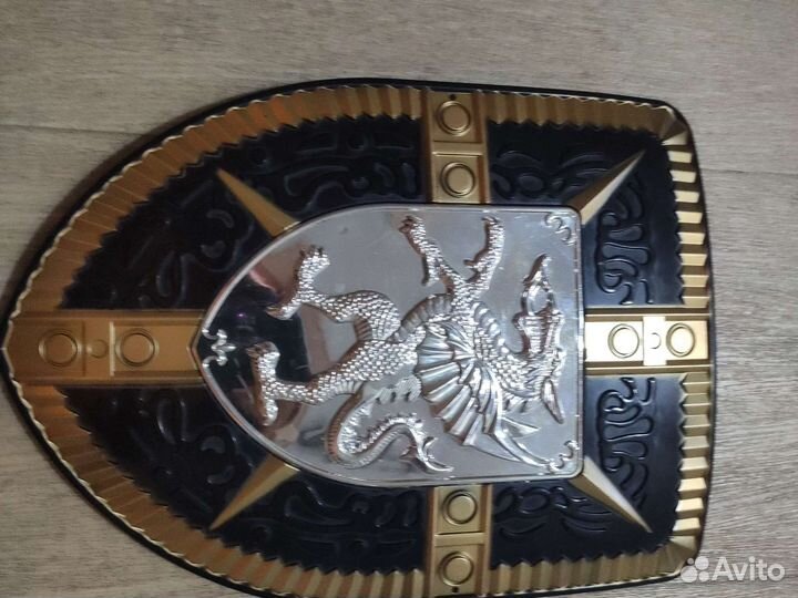 Щит игрушечный