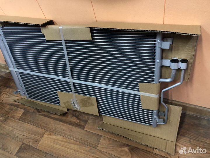 Kia Sportage радиатор кондиционера