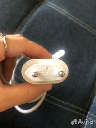 Зарядка на iPhone 13