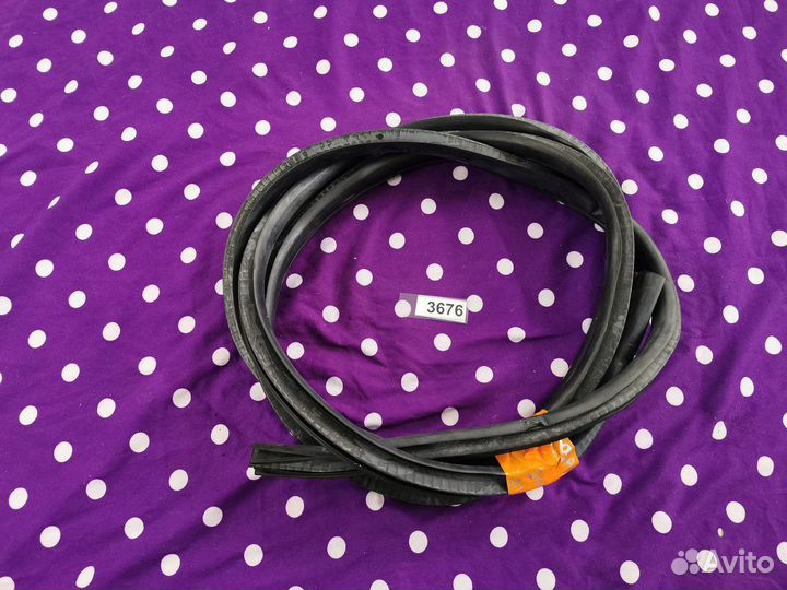 Уплотнитель дверного проема