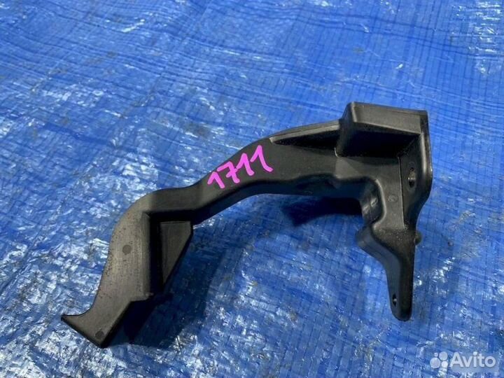 Крепление для домкрата Toyota Mark Ii GX100 1GFE