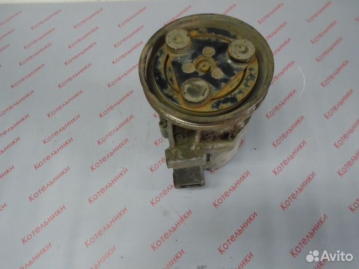 Nissan 92600-2J004 Компрессор кондиционера