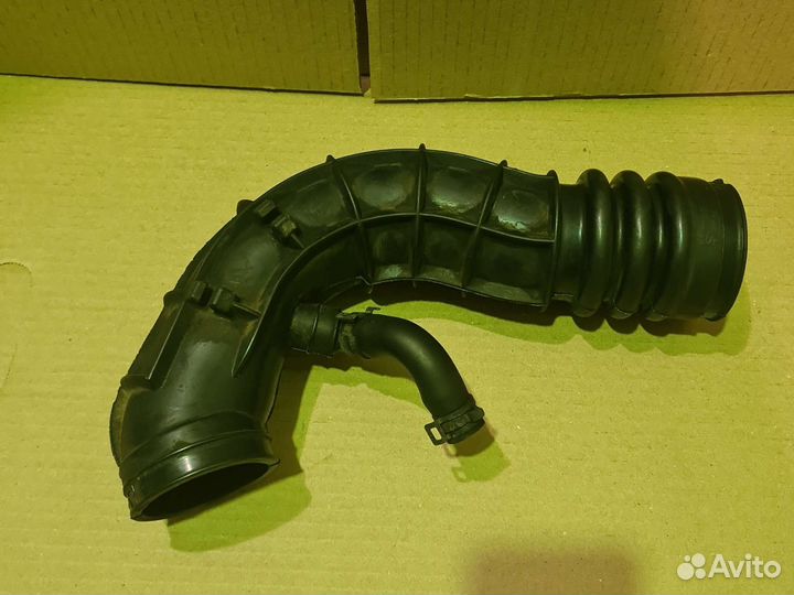 Патрубок воздушного фильтра LADA Granta