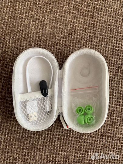 Беспроводные наушники Beats