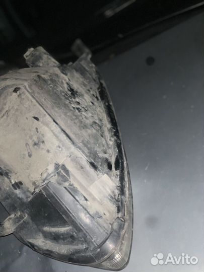 Фара передняя правая, в хорошем состоянии