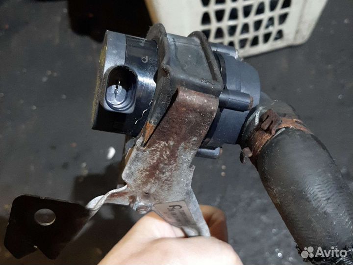 Насос помпа Ауди A6 C5 A4 B5 2.4i BDV