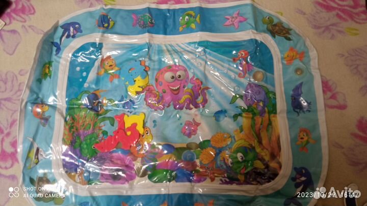 Развивающий водный коврик с пищалкой