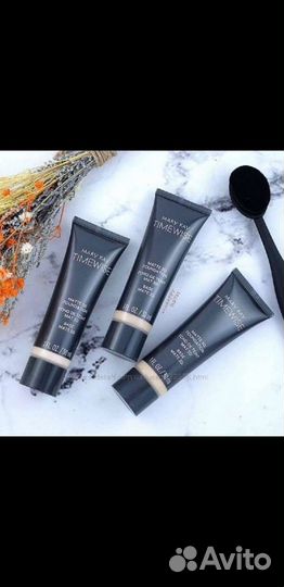 Тональная основа TimeWise 3D Mary Kay