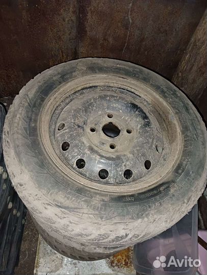 Goodyear UltraGrip Extreme 195/65 R15