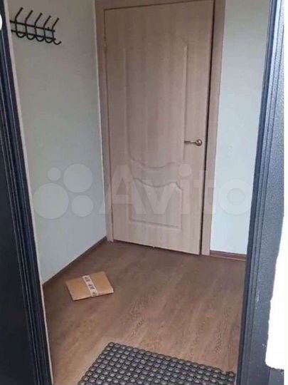 3-к. квартира, 81 м², 1/2 эт.