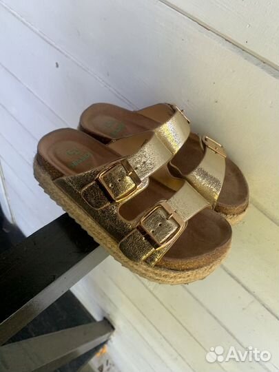 Босоножки для девочки