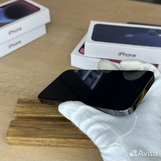 iPhone 12 Pro, 256 ГБ