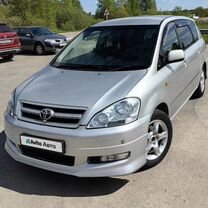 Toyota Ipsum 2.4 AT, 2002, 197 000 км, с пробегом, цена 780 000 руб.