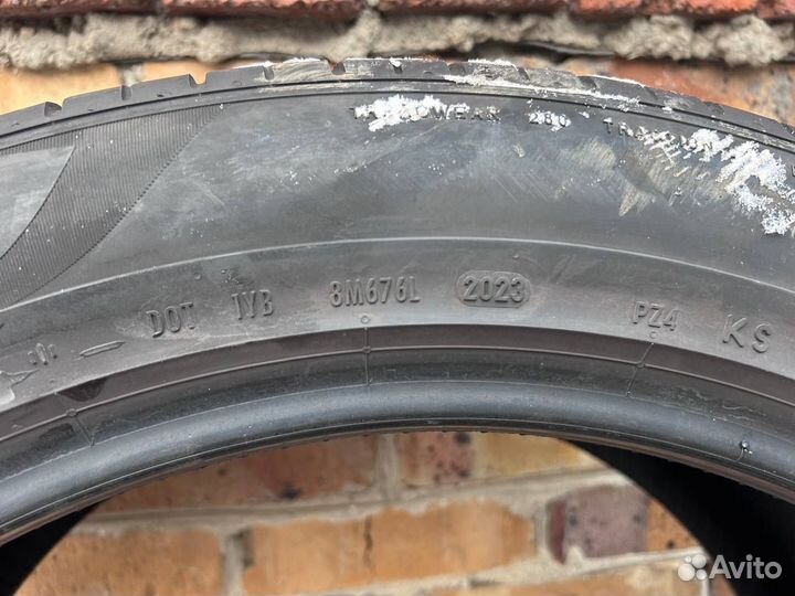 Pirelli P Zero 275/45 R21