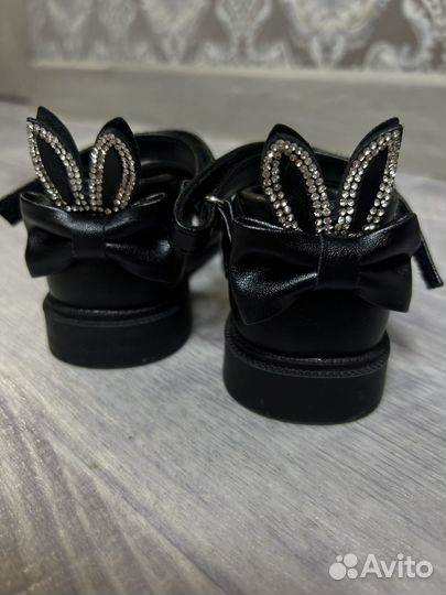 Туфли для девочки 23