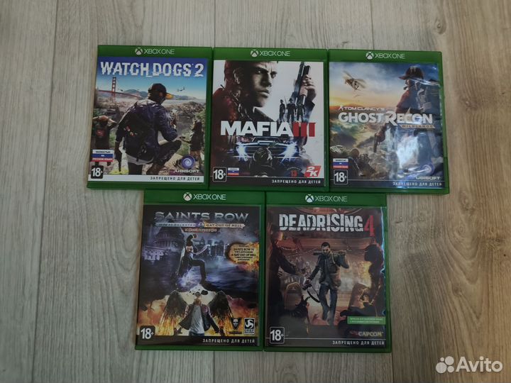 Xbox One S + 2 джойстика + 5 игр