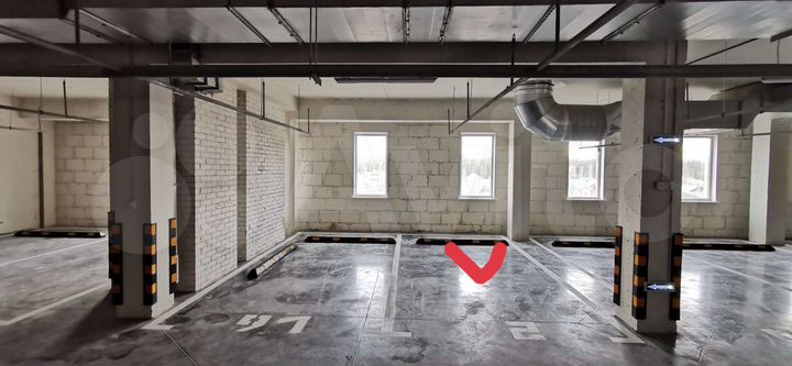 Машиноместо, 14 м²
