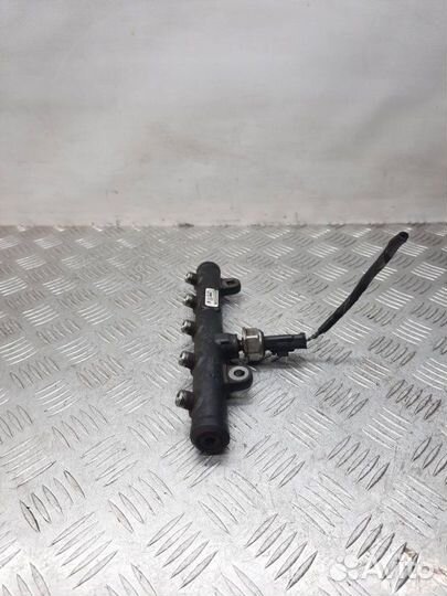 Топливная рампа Ford Mondeo хэтчбэк 5 дв. 2.0 qxba