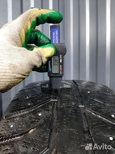 Bridgestone Ice Cruiser 7000 225/60 R16 102T