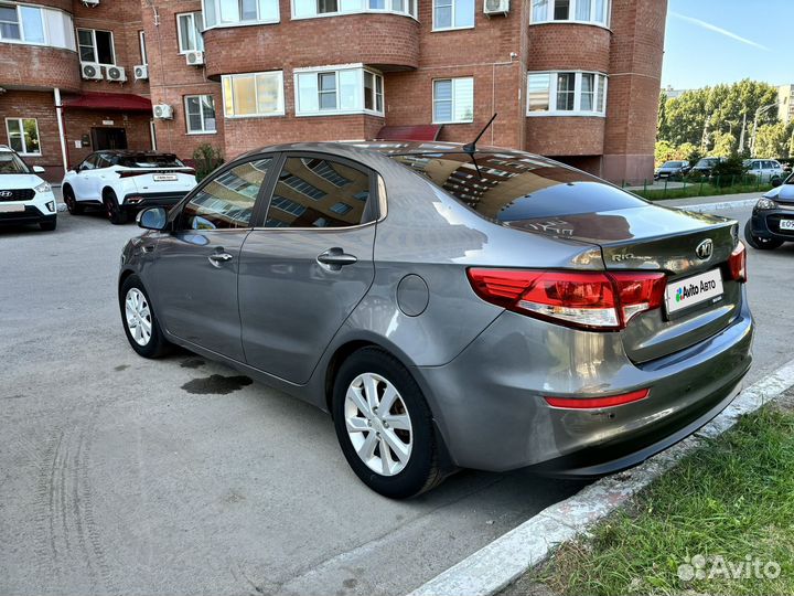 Kia Rio 1.6 AT, 2015, 142 000 км