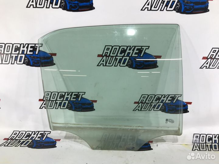 Стекло заднее правое Cadillac STS 25715107