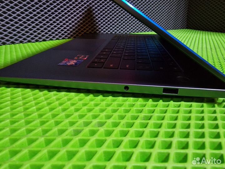 Ультрабук honor Ryzen 5