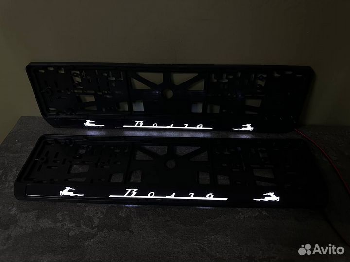 Номерная рамка c вашим логотипом и дизайном