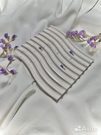 Гипсовая подставка для украшений