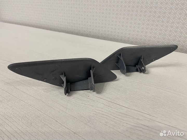 Крышки фароомывателей Skoda Octavia A8