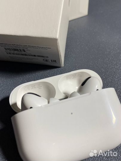 Наушники Apple AirPods Pro