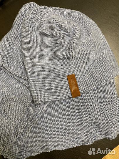 Шапка stradivarius