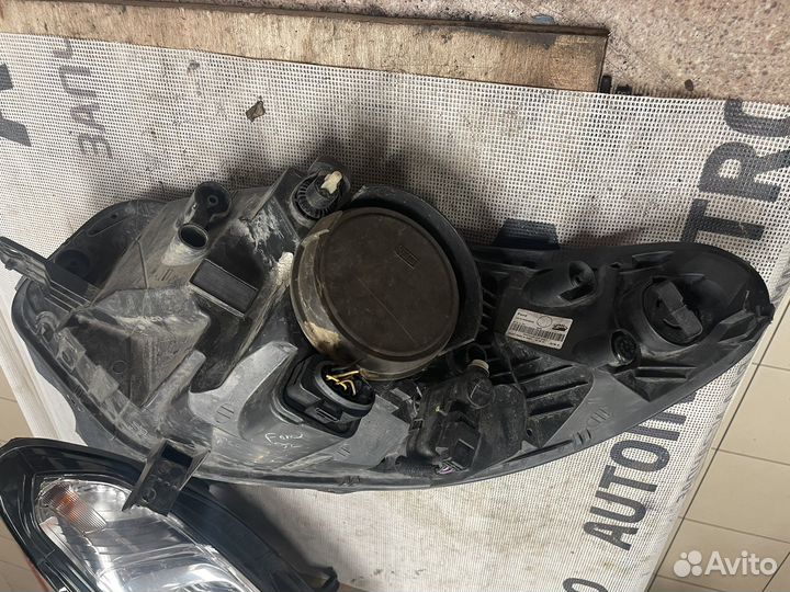 Фара левая правая для Ford EcoSport 2013-2018 год