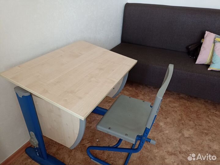 Растущая парта и стул деми