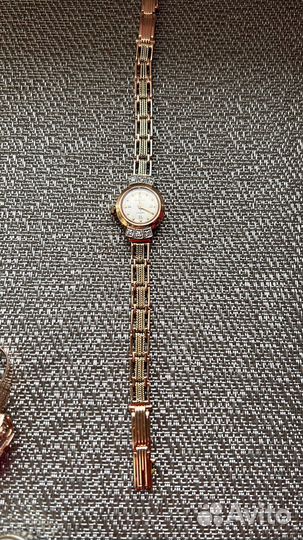 Часы с бриллиантами
