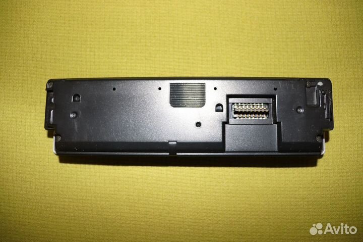 Панель от автомагнитолы Clarion DXZ555MP