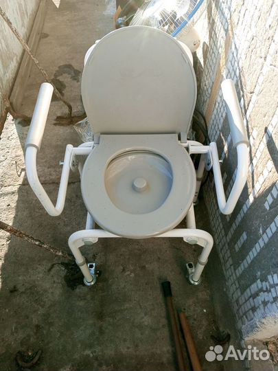 Стул туалет для инвалидов