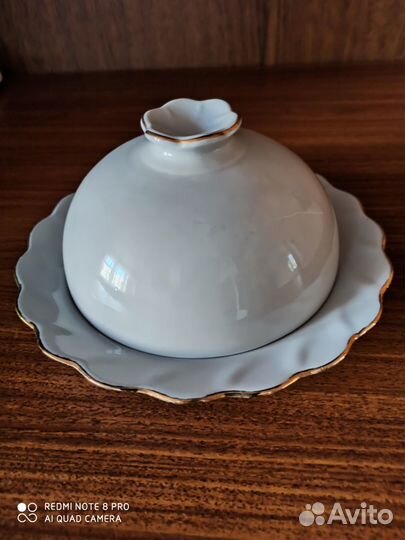 Сервизы, тарелки