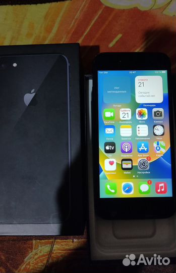 iPhone 8, 64 ГБ