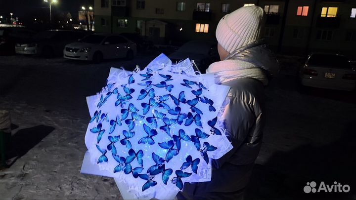 Букет-светильник из бабочек