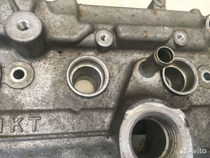 Крышка головки блока (клапанная) Juke (F15) 2011