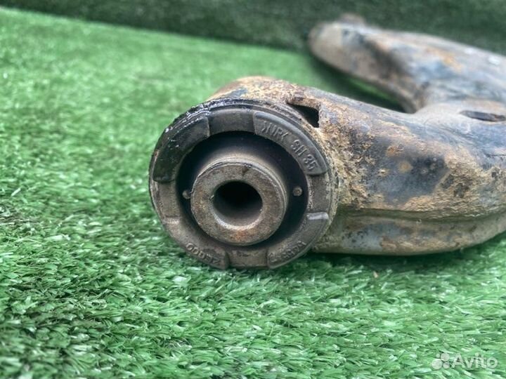 Рычаг правый Kia Ceed ED