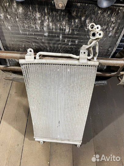 Радиатор кондиционера Фольксваген Поло